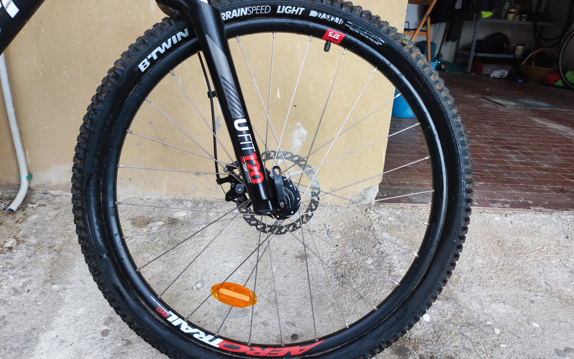 Mountain Bike b'Twin Rockrider 520, Usata, 2018, Frosinone